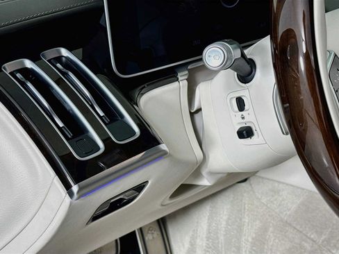 Used 2024 Mercedes-Benz Maybach S 580 4MATIC image 14