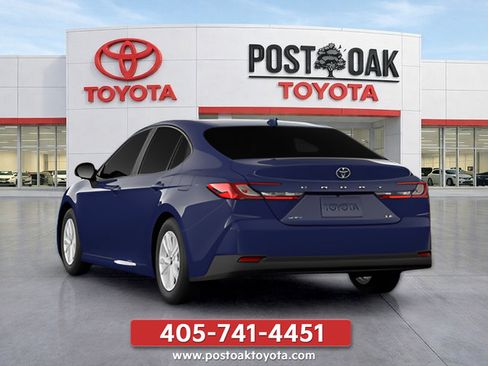 New 2026 Toyota Camry Hybrid FWD image 4