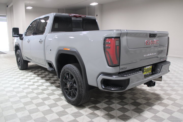 Used 2025 GMC Sierra 2500 AT4 w/ AT4 Premium Plus Package AWD/4WD image 10