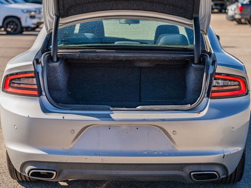 Used 2019 Dodge Charger SXT image 20