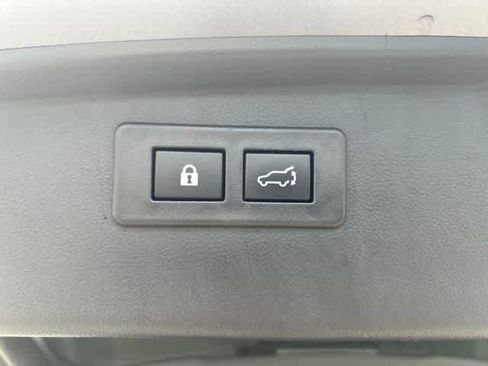 Used 2024 Subaru Outback Touring XT AWD/4WD image 14