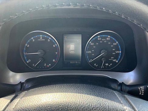 Used 2018 Toyota RAV4 XLE image 17