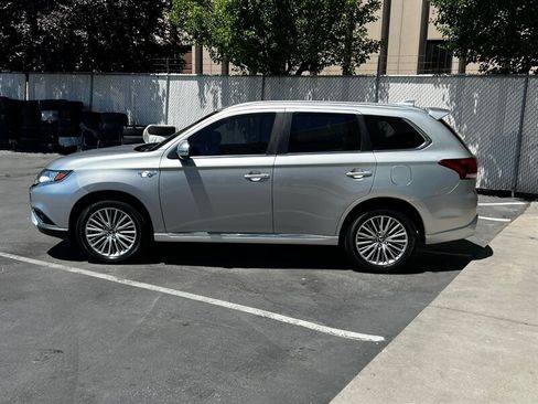 Used 2019 Mitsubishi Outlander SEL AWD/4WD image 4