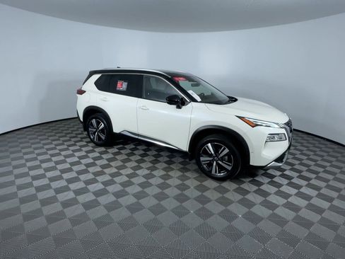 Certified 2023 Nissan Rogue Platinum w/ Platinum Premium Package image 2