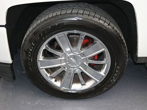 Used 2017 Chevrolet Silverado 1500 High Country w/ High Desert Package image 25