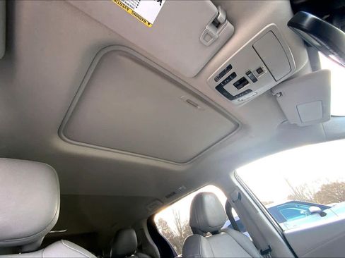 Used 2023 Toyota Sienna XLE image 14