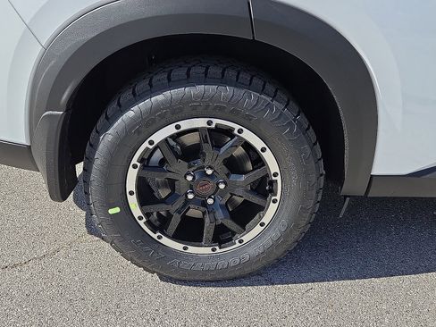 New 2026 Nissan Pathfinder Rock Creek image 7