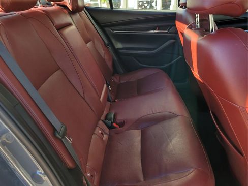 Used 2023 MAZDA MAZDA3 s image 30