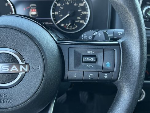 Certified 2023 Nissan Rogue SV image 11