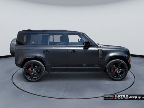 Used 2024 Land Rover Defender 110 X AWD/4WD image 4