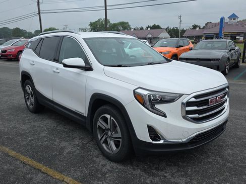 Used 2020 GMC Terrain SLT AWD/4WD image 3