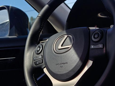 Used 2015 Lexus IS 250 RWD image 16