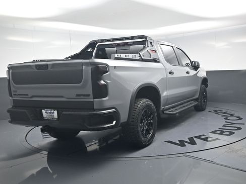 Used 2024 Chevrolet Silverado 1500 ZR2 w/ Technology Package image 9