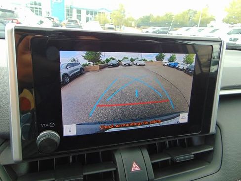 Used 2025 Toyota RAV4 LE AWD/4WD image 13