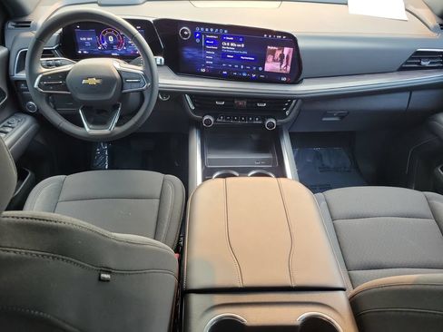 Used 2025 Chevrolet Tahoe LS RWD image 12