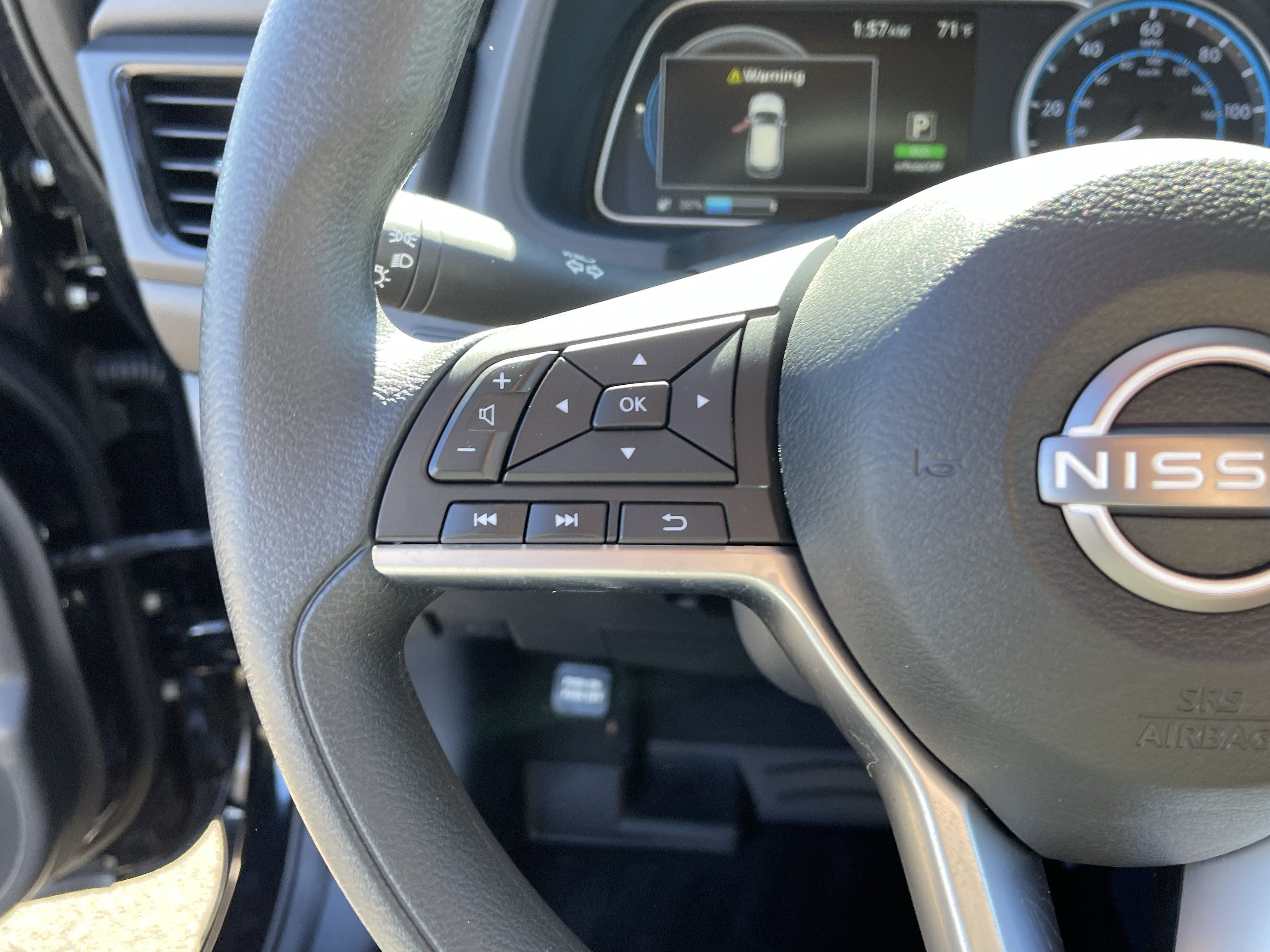 Used 2025 Nissan Leaf S FWD image 20