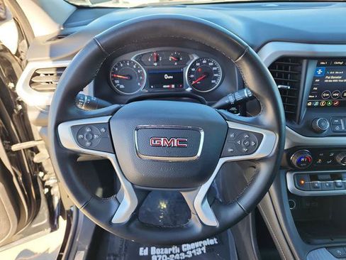 Used 2023 GMC Acadia SLT image 21