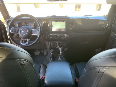 Used 2021 Jeep Wrangler Unlimited Sahara AWD/4WD image 19