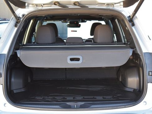 Used 2025 Subaru Forester Premium w/ Convenience Package #1 AWD/4WD image 29