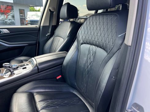 Used 2020 BMW X7 xDrive40i w/ Premium Package AWD/4WD image 21