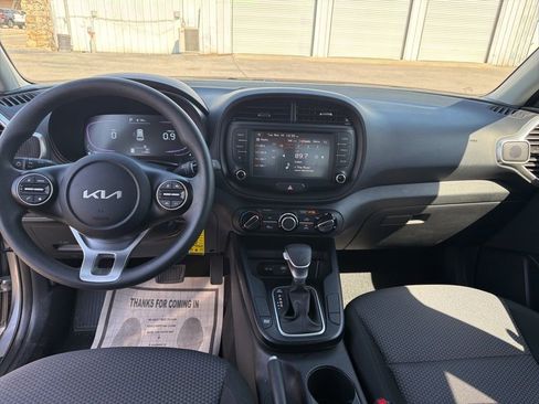 Used 2024 Kia Soul LX w/ Option Group 015 FWD image 20