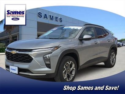 Used 2025 Chevrolet Trax LT