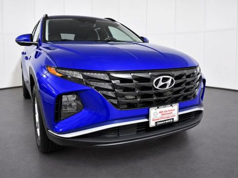 Used 2022 Hyundai Tucson SEL w/ Cargo Package AWD/4WD image 3