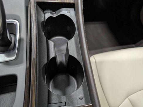 Used 2017 Buick LaCrosse Preferred image 26