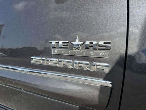 Used 2010 GMC Sierra 1500 SLE w/ Texas Edition RWD image 10