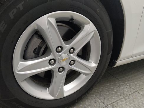 Used 2024 Chevrolet Malibu LT FWD image 31