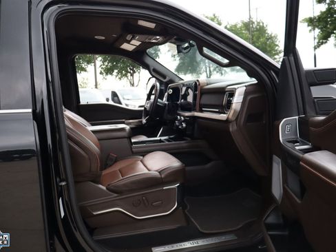 Certified 2024 Ford F350 King Ranch w/ FX4 Off-Road Package AWD/4WD image 29