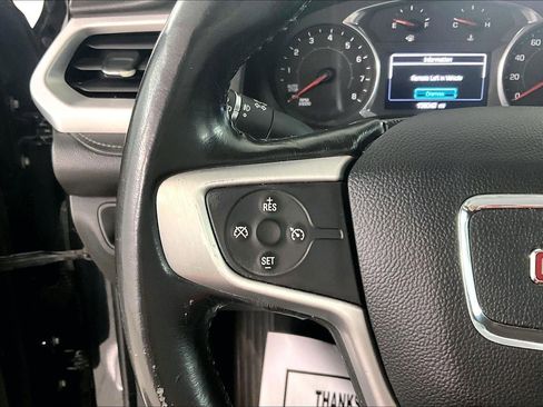 Used 2017 GMC Acadia SLE FWD image 11
