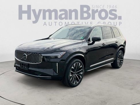 Used 2025 Volvo XC90 B6 Plus image 7