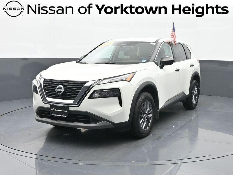 Certified 2022 Nissan Rogue S image 1