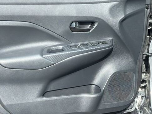 Used 2025 Nissan Versa S w/ Trunk Package image 23