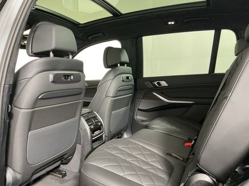 Used 2026 BMW X7 xDrive40i w/ M Sport Package AWD/4WD image 27