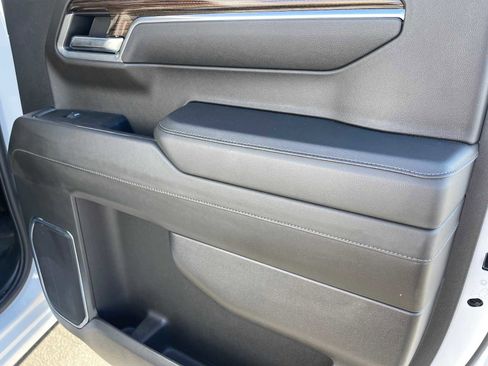 Used 2025 Chevrolet Silverado 1500 LT image 13