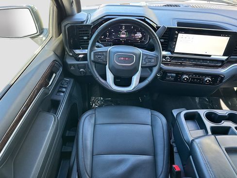 Used 2024 GMC Sierra 1500 SLE w/ Preferred Package image 22