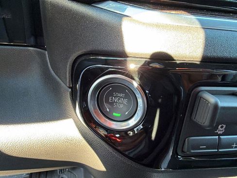 New 2026 GMC Sierra 1500 Elevation image 12