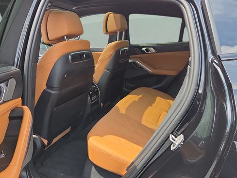 Used 2025 BMW X6 M60i AWD/4WD image 11