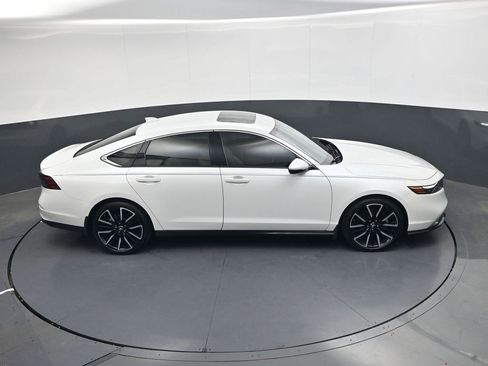 Used 2024 Honda Accord Touring image 26