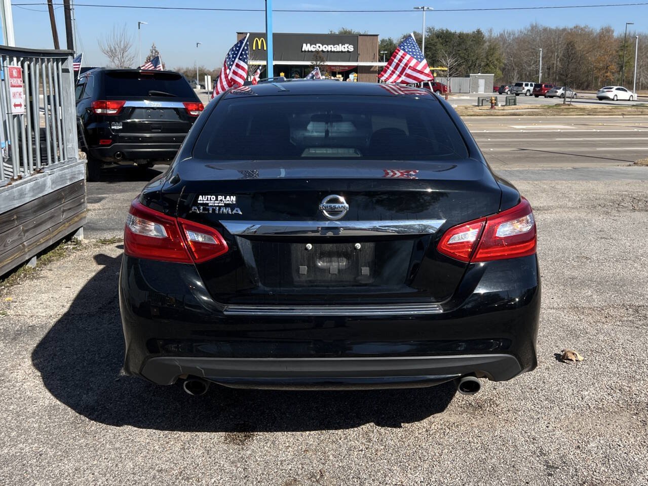 Used 2017 Nissan Altima 2.5 S w/ Power Driver Seat Package FWD image 7