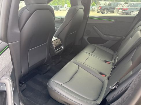 Used 2026 Tesla Model Y Long Range AWD/4WD image 10