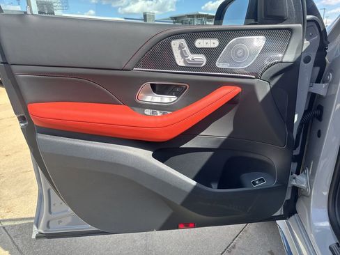 New 2025 Mercedes-Benz GLE 63 AMG S image 11