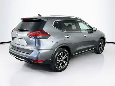 Used 2018 Nissan Rogue SL FWD image 25