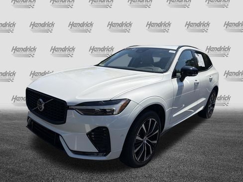 Certified 2024 Volvo XC60 B5 Plus AWD/4WD image 5