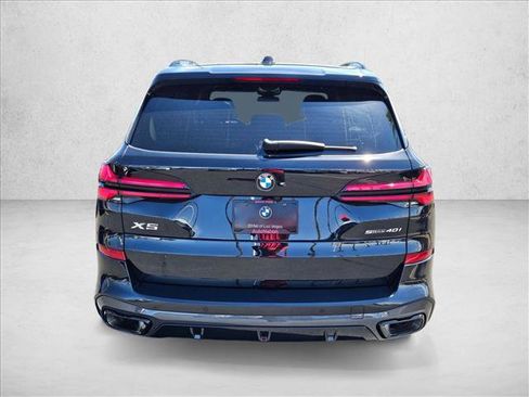 Used 2026 BMW X5 sDrive40i w/ M Sport Package RWD image 7