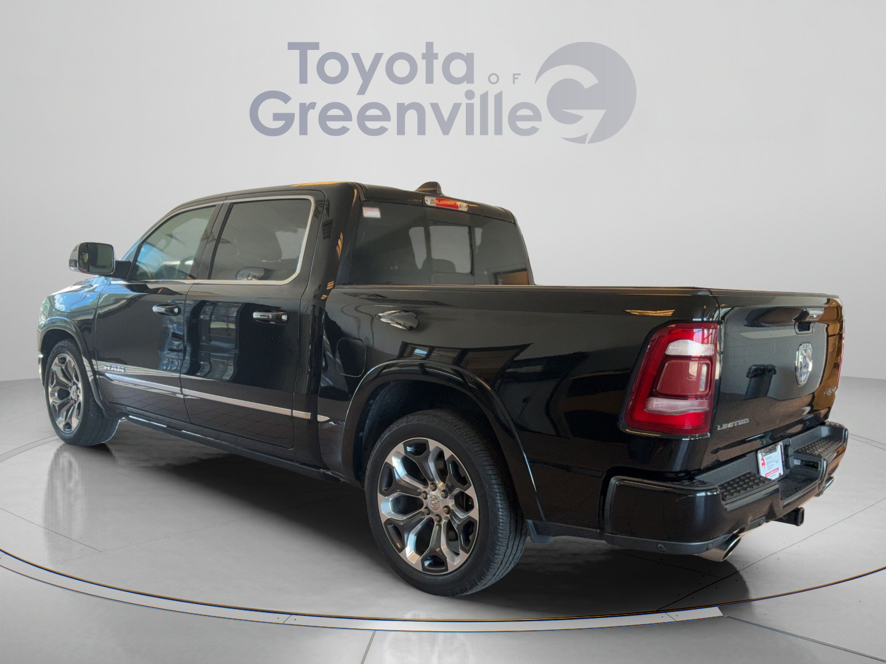 Used 2019 RAM 1500 Limited AWD/4WD image 4