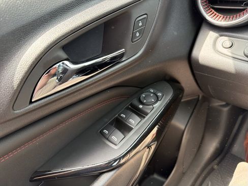 New 2026 Chevrolet Trax RS w/ Sunroof Package FWD image 16