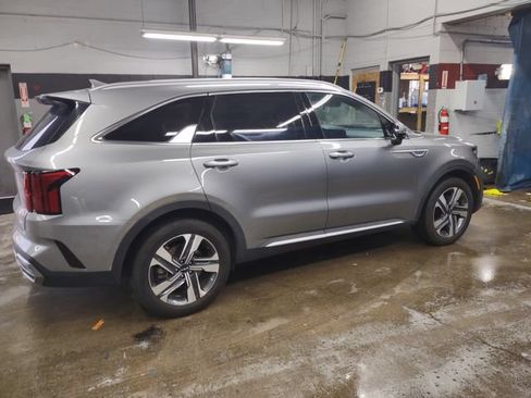 Used 2023 Kia Sorento SX Prestige AWD/4WD image 16